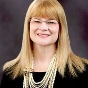 Article about the new hire superintendent Julee Nist